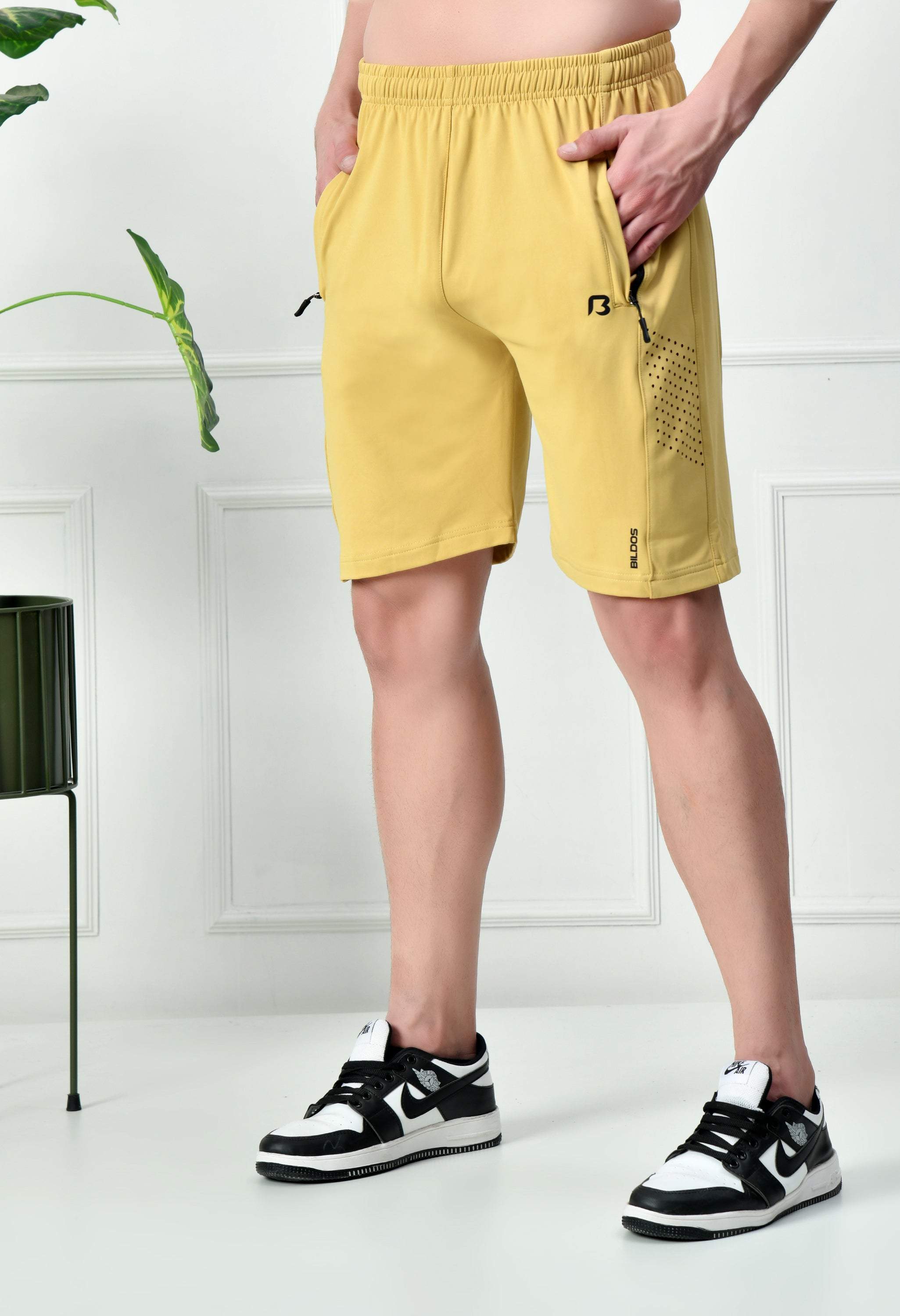 Bildos Stylish Shorts for Men With Zipper Pocket - Khaki